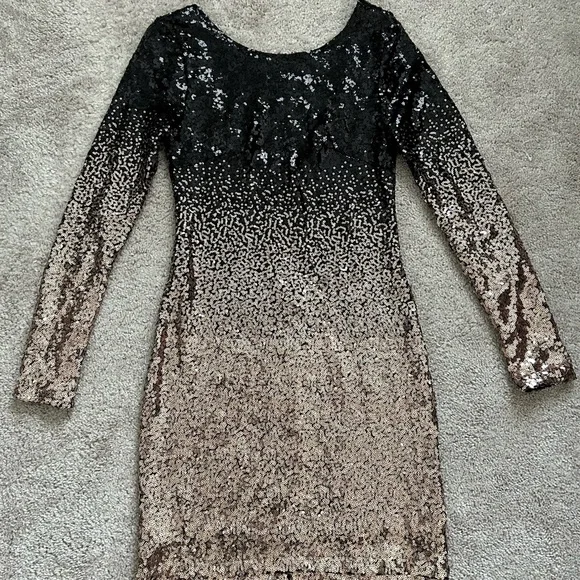 Charlotte Russe Xs Sequence Mini Dress (Never Worn Brand New) Rose Gold & Black | Color: Black/Gold | Size: Xs | Aprilkov's Closet